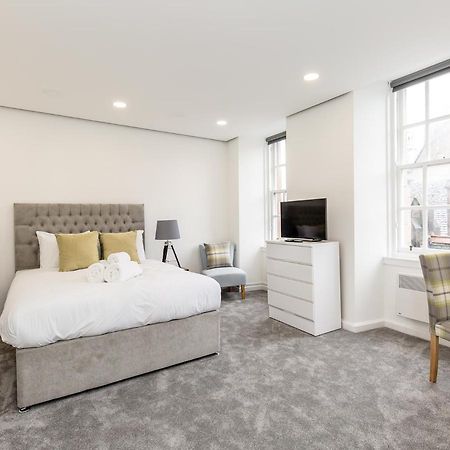 Refurbished Studio Next To The Royal Mile Apartment Edinburgh Bagian luar foto