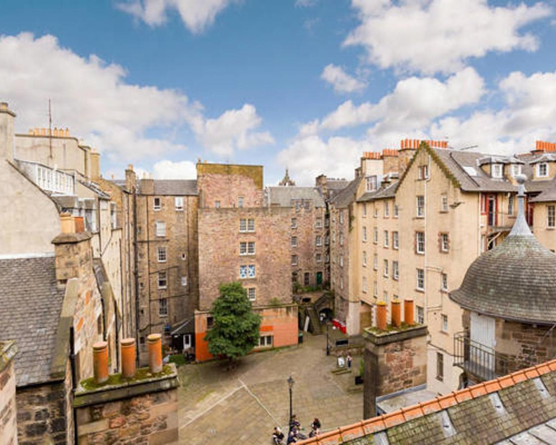 Refurbished Studio Next To The Royal Mile Apartment Edinburgh Bagian luar foto