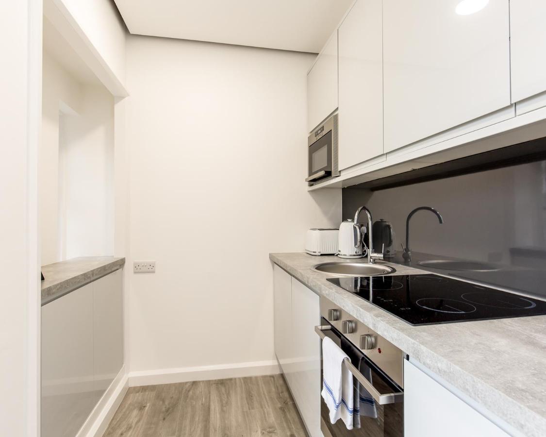 Refurbished Studio Next To The Royal Mile Apartment Edinburgh Bagian luar foto